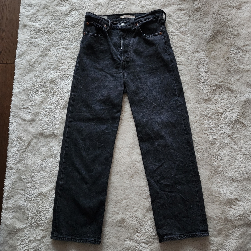Levi's Black Ribcage Straight Ankle Jeans